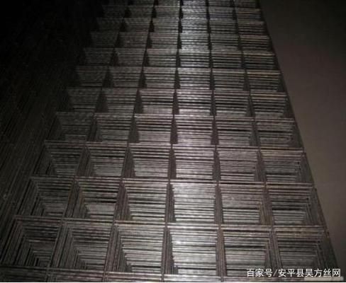 屋面鋼筋鋪設(屋面鋼筋鋪設的一些關鍵步驟和要求) 鋼結構玻璃棧道施工 第3張 屋面鋼筋鋪設(屋面鋼筋鋪設的一些關鍵步驟和要求) 鋼結構玻璃棧道施工 第3張