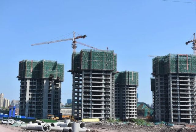 房屋結(jié)構(gòu)改造的成本控制（對老舊房屋進(jìn)行節(jié)能改造的意義） 鋼結(jié)構(gòu)玻璃棧道設(shè)計(jì) 第3張