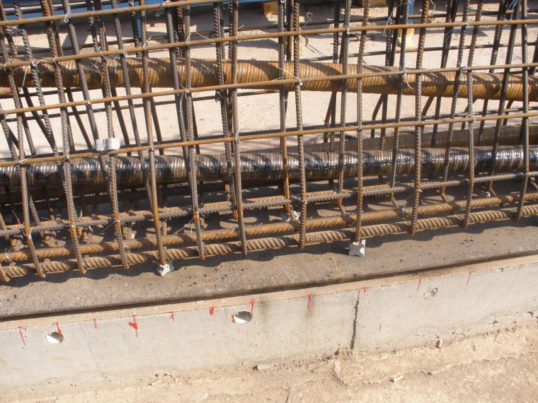 屋面鋼筋綁扎規(guī)范要求圖片(屋面鋼筋綁扎的規(guī)范要求) 裝飾幕墻施工 第4張 屋面鋼筋綁扎規(guī)范要求圖片(屋面鋼筋綁扎的規(guī)范要求) 裝飾幕墻施工 第4張