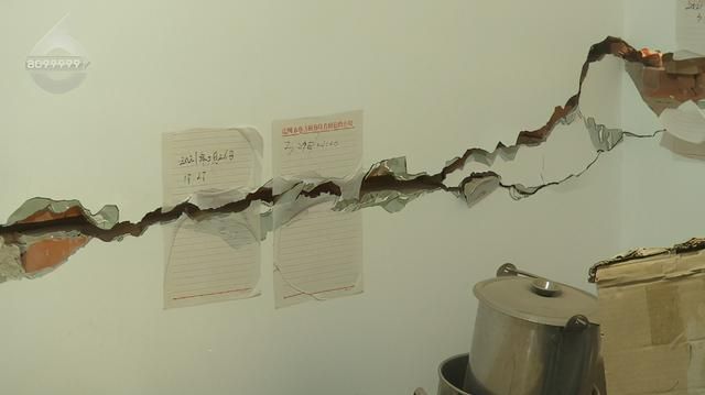 地基下沉還能住嗎(地基下沉對(duì)房屋結(jié)構(gòu)的影響是多方面的但不限于以下幾點(diǎn)) 裝飾家裝設(shè)計(jì) 第5張 地基下沉還能住嗎(地基下沉對(duì)房屋結(jié)構(gòu)的影響是多方面的但不限于以下幾點(diǎn)) 裝飾家裝設(shè)計(jì) 第5張