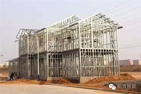 新型鋼架房屋圖片(新型鋼架房屋以其獨(dú)特的設(shè)計(jì)和結(jié)構(gòu)特點(diǎn)受到關(guān)注) 裝飾幕墻設(shè)計(jì) 第1張 新型鋼架房屋圖片(新型鋼架房屋以其獨(dú)特的設(shè)計(jì)和結(jié)構(gòu)特點(diǎn)受到關(guān)注) 裝飾幕墻設(shè)計(jì) 第1張