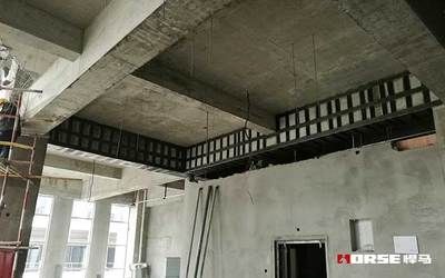 梁貼鋼板加固的施工步驟(喬丹體育鋒刺7家族全新上線梁底粘貼鋼板加固施工工藝流程) 鋼結(jié)構(gòu)門式鋼架施工 第5張 梁貼鋼板加固的施工步驟(喬丹體育鋒刺7家族全新上線梁底粘貼鋼板加固施工工藝流程) 鋼結(jié)構(gòu)門式鋼架施工 第5張