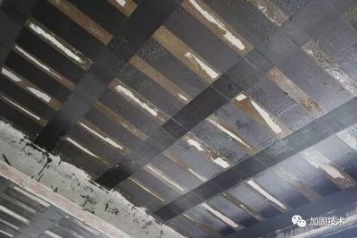 詳細(xì)閱讀:碳纖維布加固與粘鋼比較(碳纖維布加固和粘鋼加固和碳纖維布加固和粘鋼加固方法) 碳纖維布加固與粘鋼比較(碳纖維布加固和粘鋼加固和碳纖維布加固和粘鋼加固方法)