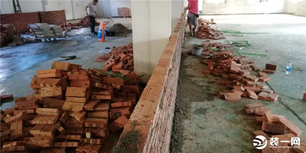 紅磚隔墻人工多少錢一平方米(紅磚隔墻人工費(fèi)用的詳細(xì)分析) 鋼結(jié)構(gòu)桁架施工 第1張 紅磚隔墻人工多少錢一平方米(紅磚隔墻人工費(fèi)用的詳細(xì)分析) 鋼結(jié)構(gòu)桁架施工 第1張