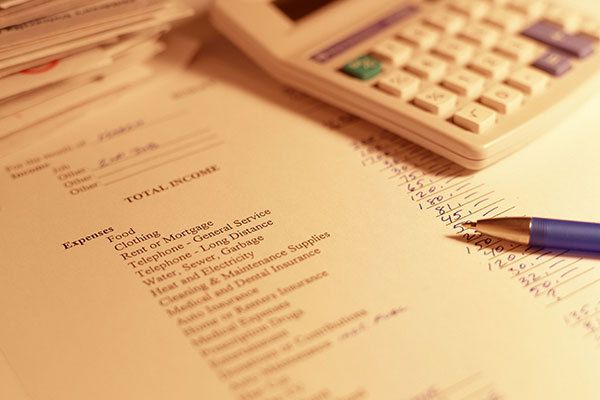 白鋼板價(jià)格影響因素（白鋼板價(jià)格的波動(dòng)會(huì)對白鋼板市場產(chǎn)生影響國內(nèi)市場供需平衡的影響） 鋼結(jié)構(gòu)鋼結(jié)構(gòu)停車場施工 第1張