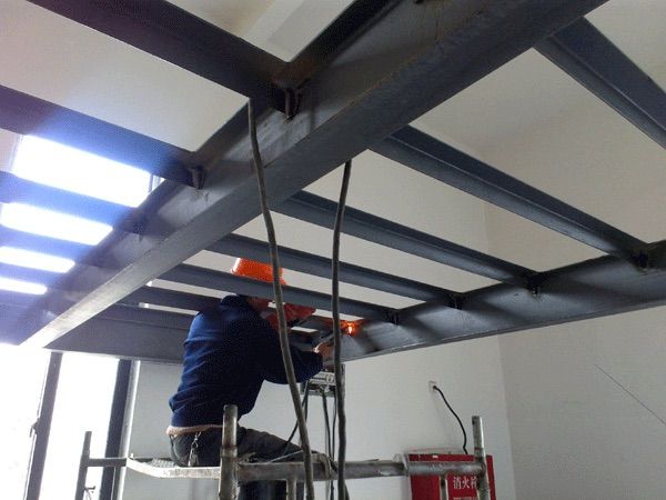 跨度23米鋼結(jié)構(gòu)梁用多大工字鋼（跨度23米的鋼結(jié)構(gòu)梁應(yīng)該如何選擇？） 裝飾工裝設(shè)計 第5張