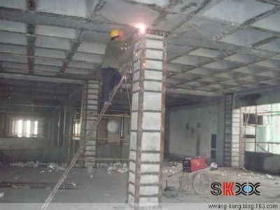 旅游景區(qū)建筑環(huán)境綜合表現(xiàn)（景區(qū)內(nèi)的建筑環(huán)境是如何與周圍的自然環(huán)境相融合的？）