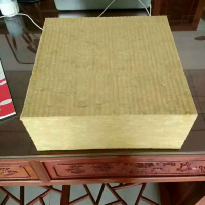 巖棉板與其他保溫材料對(duì)比，巖棉板與常見保溫材料的性能、優(yōu)勢(shì)及