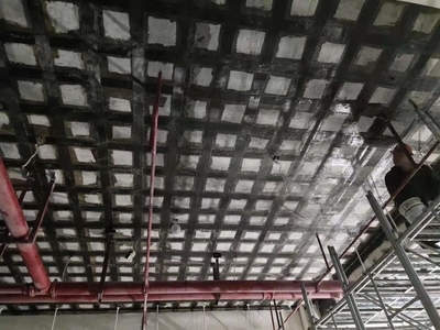 粘鋼加固與碳纖維加固對比，粘鋼加固與碳纖維加固，技術(shù)特點(diǎn)、應(yīng)用場景及性能差異 行業(yè)新聞 第5張