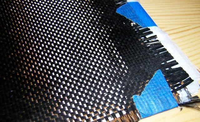 碳纖維與玻璃纖維性能比較，碳纖維與玻璃纖維，性能較量誰(shuí)更優(yōu) 行業(yè)新聞 第1張