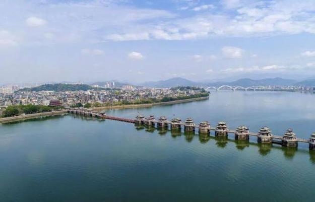 楊群峰教學(xué)理念與方法，楊群峰，獨特教學(xué)理念與多元方法的探索之旅 行業(yè)新聞 第3張
