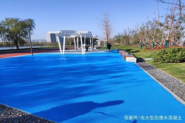 透水混凝土強(qiáng)度提升技巧，透水混凝土強(qiáng)度提升，關(guān)鍵技巧與
