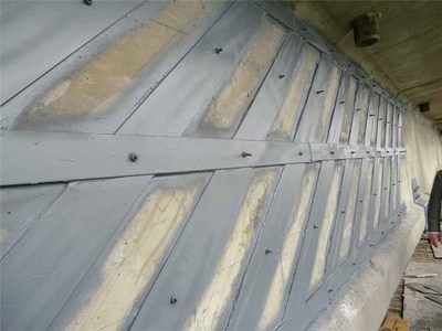 碳纖維加固在舊橋改造中的應(yīng)用案例，碳纖維加固，舊橋改造的新生密碼，將碳纖維加固比喻成舊橋改造的關(guān)鍵密碼， 行業(yè)新聞 第5張