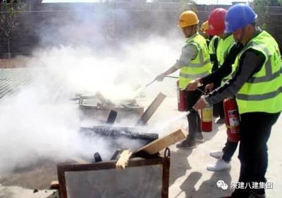 如何進(jìn)行廠房消防演練，廠房消防演練，步驟、要點與注意事項