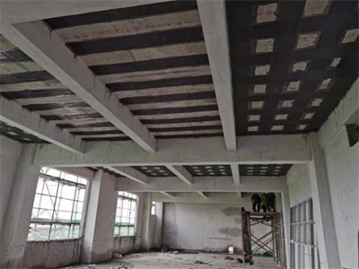 碳纖維布加固施工隊(duì)伍選擇，如何選擇優(yōu)質(zhì)的碳纖維布加固施工隊(duì)伍？