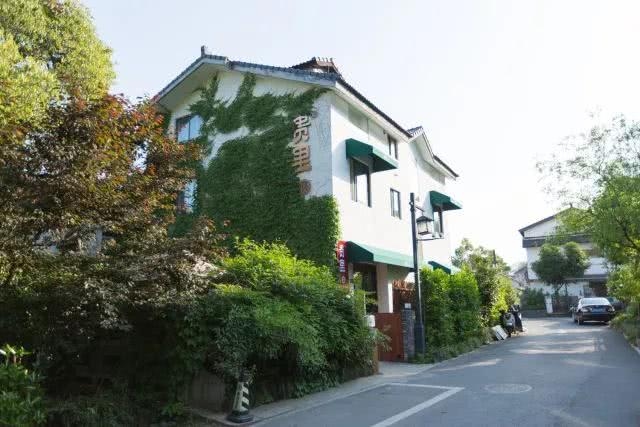 民宿設(shè)計(jì)內(nèi)容概述，探索現(xiàn)代與傳統(tǒng)的融合 行業(yè)新聞 第3張