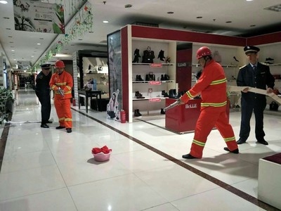 商場消防改造費用，幾種不同風格的標題供你參考，你可以根據(jù)具體使用場景進行選擇，，聚焦商場消防改造，費用詳情全解析，商場消防改造，費用知多少？，揭秘商場消防 行業(yè)新聞 第2張