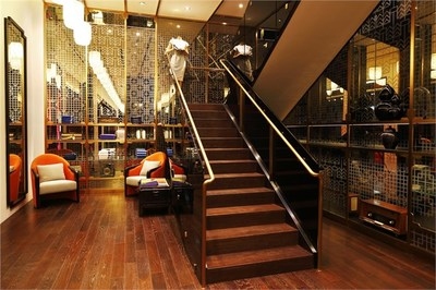 商鋪搭?yuàn)A層，幾種不同風(fēng)格的標(biāo)題供你參考，，商鋪違規(guī)搭?yuàn)A層，隱患重重待整治，聚焦！商鋪私自搭?yuàn)A層現(xiàn)象引關(guān)注，警惕！商鋪任性搭?yuàn)A層暗藏 行業(yè)新聞 第2張