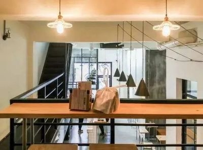 商鋪搭?yuàn)A層，幾種不同風(fēng)格的標(biāo)題供你參考，，商鋪違規(guī)搭?yuàn)A層，隱患重重待整治，聚焦！商鋪私自搭?yuàn)A層現(xiàn)象引關(guān)注，警惕！商鋪任性搭?yuàn)A層暗藏 行業(yè)新聞 第4張